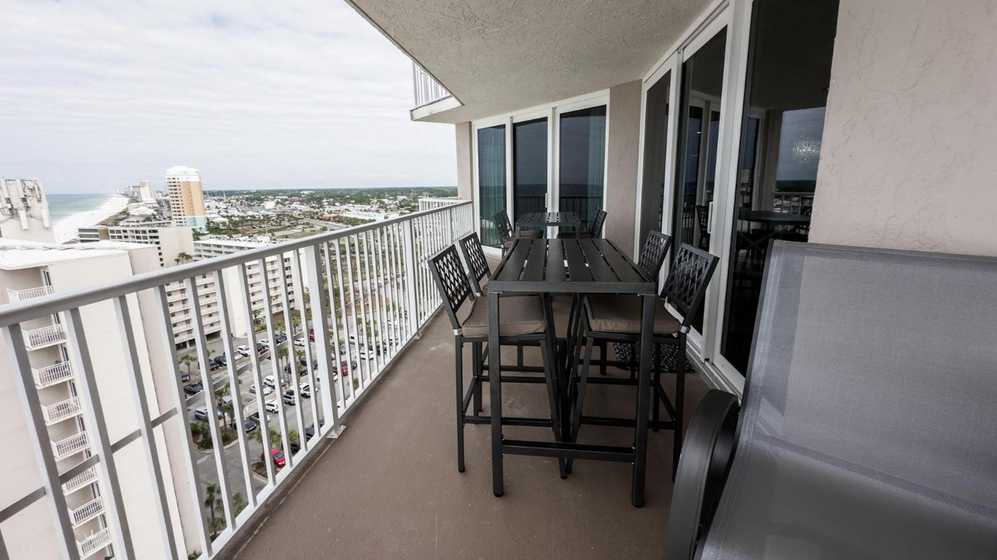 New Rental - 3Br 3Ba Corner Beachfront - 2024 Remodel - 3 Pools, Tiki Hut, Gym, Tennis Panama City Beach Zewnętrze zdjęcie