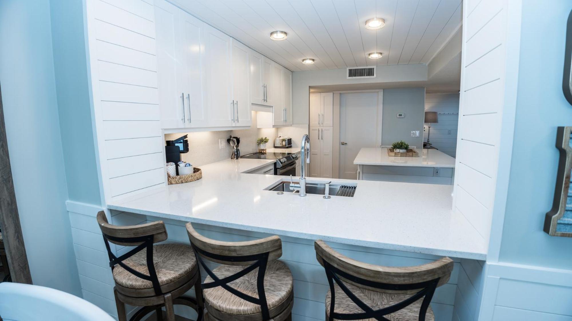 New Rental - 3Br 3Ba Corner Beachfront - 2024 Remodel - 3 Pools, Tiki Hut, Gym, Tennis Panama City Beach Zewnętrze zdjęcie